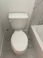 Relax in Style at Our Missouri City Getaway