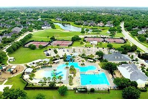 Relax in Style at Our Missouri City Getaway