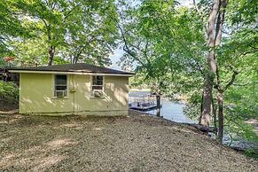 Pet-friendly Cabin w/ Dock & Lake Views in Edwards