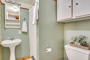 Pet-friendly Cabin w/ Dock & Lake Views in Edwards