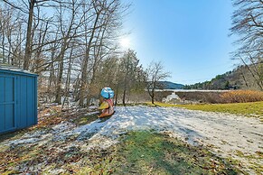 Steps to Brant Lake: Mountain-view Hideaway!