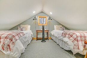 Steps to Brant Lake: Mountain-view Hideaway!