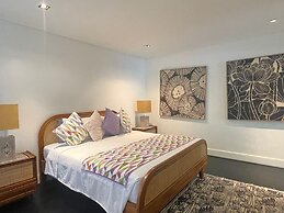 Martini Suites & Villa