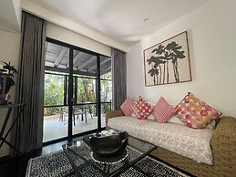 Martini Suites & Villa