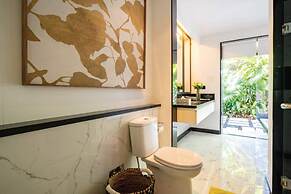 Martini Suites & Villa