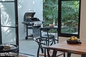 Martini Suites & Villa