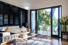 Martini Suites & Villa