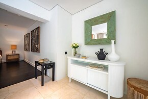 Martini Suites & Villa