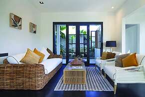 Martini Suites & Villa