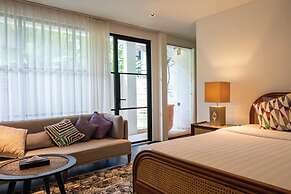 Martini Suites & Villa