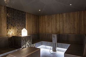 Inviting Chalet With Pool in Tyrol