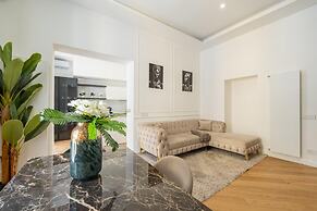 Aristocrat Chiaia Bridge