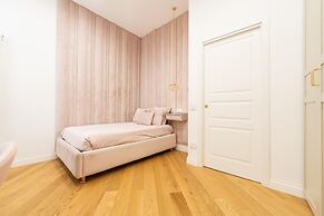 Aristocrat Chiaia Bridge