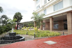 Ellora Hotel