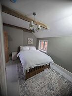 Norfolk Oasis - Modern 2-bed Apartment