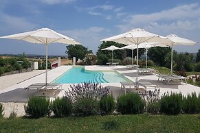 Apartment in a Villa in Monsano