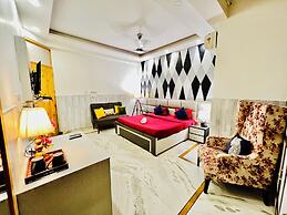 Divine Inn Hotel Rajouri Gardan