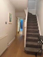 Oxford Villa - 4 Bedrooms 5 Beds Sleep 8