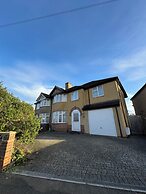 Oxford Villa - 4 Bedrooms 5 Beds Sleep 8