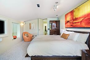 Cozy Suite - Ocean View & Private Beach