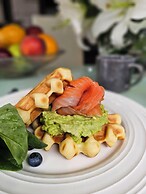 Cozy Suite - Ocean View & Private Beach