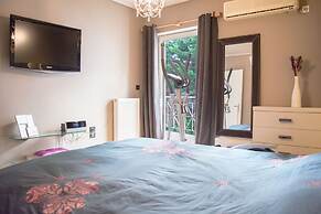 Designer s Apartment in Galatsi Area