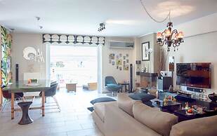 Designer s Apartment in Galatsi Area