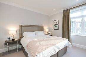 Buckingham & Lloyds Knightsbridge