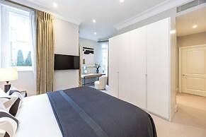 Buckingham & Lloyds Knightsbridge