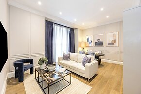 Buckingham & Lloyds Knightsbridge