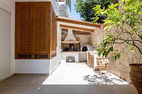 The Garden House at Alimos