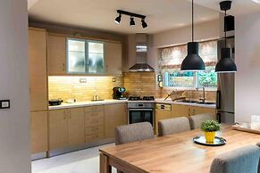 The Garden House at Alimos