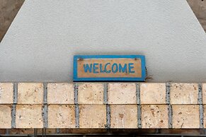 The Garden House at Alimos