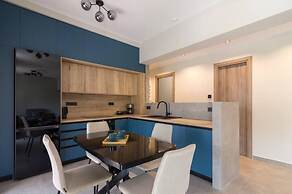 Blue Pearl at Glufada sea Side