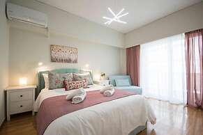 Alkuoni lux Flat at P Faliro