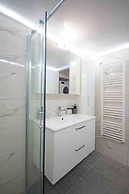 Alkuoni lux Flat at P Faliro