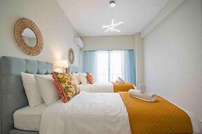 Alkuoni lux Flat at P Faliro