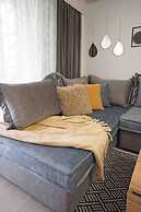 Alkuoni lux Flat at P Faliro