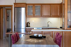 Petralona Amazing 2 bd Flat