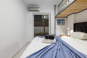 Backyard Modern House Nea Smyrni