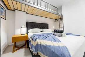 Backyard Modern House Nea Smyrni