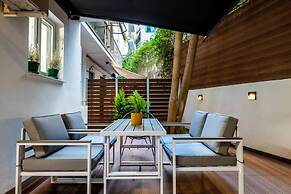 Backyard Modern House Nea Smyrni