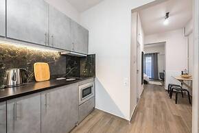 Central Athens Jewel