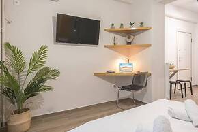 Central Athens Jewel