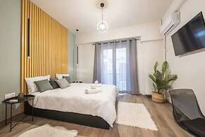 Central Athens Jewel