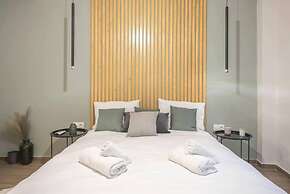 Central Athens Jewel