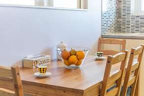 Petralona Dazzling top Floor 2BD AP