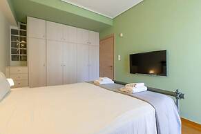 Petralona Dazzling top Floor 2BD AP