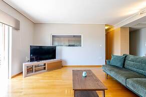 Petralona Dazzling top Floor 2BD AP