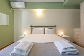 Petralona Dazzling top Floor 2BD AP